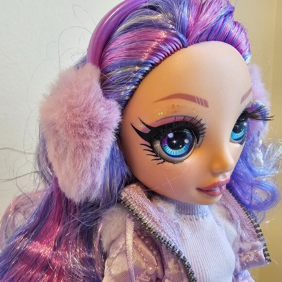 MGA Entertainment Rainbow High Winter Break Violet Willow Doll w/ Outfit 10.5" - Picture 3 of 12